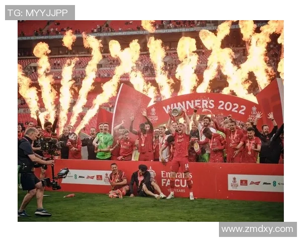 足总杯大战:利物浦狂胜巴萨6-2赛场瞬间引发热烈反响