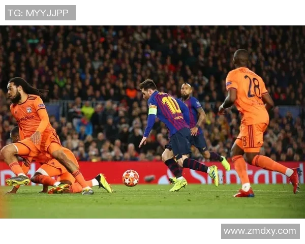 中超激战曼联逆转巴萨全场沸腾精彩瞬间回顾